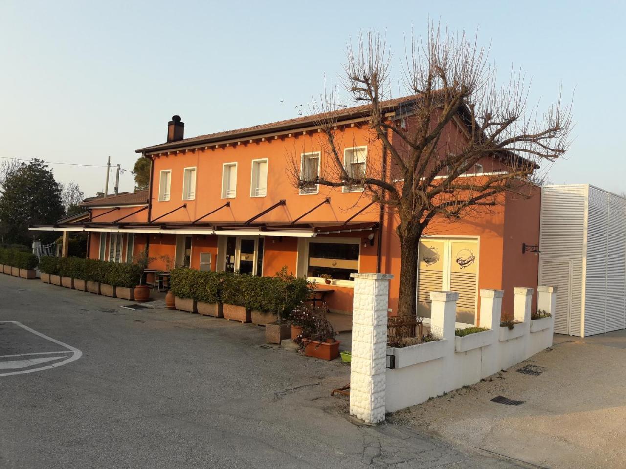 Locanda Mirafiori San Donà di Piave Exterior foto